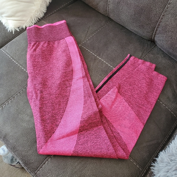 Pink leggings - Picture 2 of 2